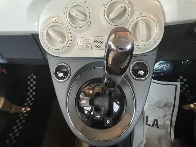 フィアット ５００ ツインエア ポップ 高知県 2017(平29)年 3.2万km ビアンコ・ガーラ ディスプレイオーディオ/BT/AM/FM/ドラレコ/ETC/アイドリングストップ