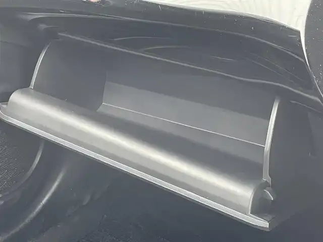 トヨタ プリウス A 佐賀県 2016(平28)年 7.5万km アティチュードブラックマイカ ワンオーナー/純正９型ナビゲーション/（AM/FM/CD/DVD/BT)/バックカメラ/トヨタセーフティーセンス/プリクラッシュ セーフティ/レーンアシスト/横滑り防止装置/クリアランスソナー/オートライト/オートマチックハイビーム/レーダークルーズコントロール/インテリジェントパーキングアシスト/ブラインドスポットモニター/ミラーヒーター/ETC/スマートキー/プッシュスタート/ヘッドアップディスプレイ/純正LEDヘッドライト/純正フロアマット/純正15インチアルミホイール/スペアキー×１