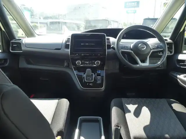 日産 セレナ e－パワー ハイウェイスター V 千葉県 2020(令2)年 5.4万km ブリリアントホワイトパール エマージェンシーブレーキ/プロパイロット/インテリジェントクルーズコントロール/ハンズフリー両側パワースライドドア/純正SDナビ/地デジTV/【BD/DVD/CD再生機能　Bluetooth接続】/アラウンドビューモニター/ドライブレコーダー/ETC/LEDヘッドライト/フォグライト/ウインカーミラー/コーナーセンサー/純正16インチアルミホイル/サイド/カーテンエアバッグ/インテリジェントキー