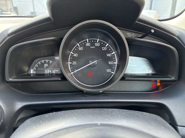 マツダ マツダ２ 15S 福岡県 2020(令2)年 3.4万km ソウルレッドクリスタルM ワンオーナー/純正ナビ/（AM/FM/CD/DVD/SD/USB/AUX/Bluetooth/ワンセグTV）/レーンキープ/横滑り防止/パーキングアシスト/アイドリングストップ/ハンズフリー/ドライブレコーダー/純正フロアマット/プッシュスタート/オートライト/電格ミラー/保証書/取扱説明書