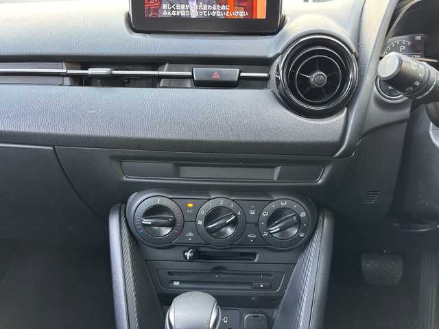 マツダ マツダ２ 15S 福岡県 2020(令2)年 3.4万km ソウルレッドクリスタルM ワンオーナー/純正ナビ/（AM/FM/CD/DVD/SD/USB/AUX/Bluetooth/ワンセグTV）/レーンキープ/横滑り防止/パーキングアシスト/アイドリングストップ/ハンズフリー/ドライブレコーダー/純正フロアマット/プッシュスタート/オートライト/電格ミラー/保証書/取扱説明書