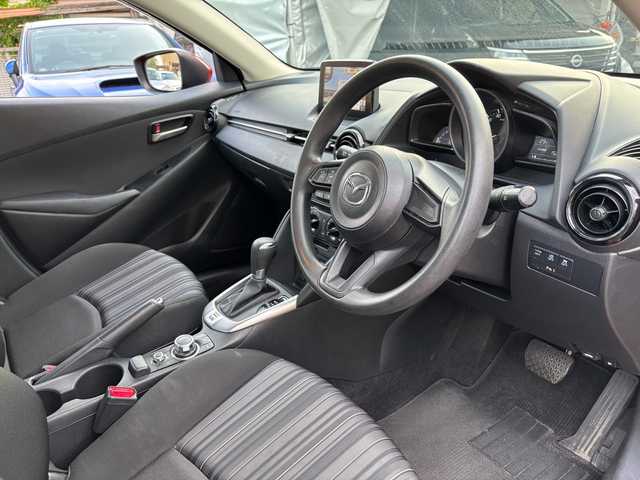 マツダ マツダ２ 15S 福岡県 2020(令2)年 3.4万km ソウルレッドクリスタルM ワンオーナー/純正ナビ/（AM/FM/CD/DVD/SD/USB/AUX/Bluetooth/ワンセグTV）/レーンキープ/横滑り防止/パーキングアシスト/アイドリングストップ/ハンズフリー/ドライブレコーダー/純正フロアマット/プッシュスタート/オートライト/電格ミラー/保証書/取扱説明書