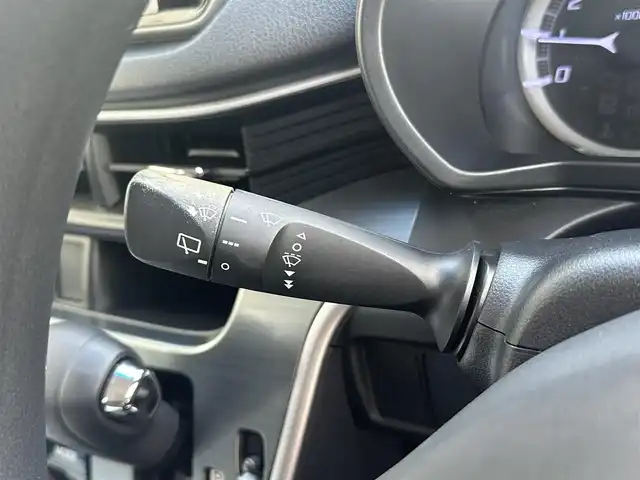 ダイハツ ムーヴ カスタム X SAⅡ 滋賀県 2015(平27)年 2.7万km メテオライトグレーイリュージョナルP (株)IDOMが運営する【じしゃロン草津店】の自社ローン専用車両になりますこちらは現金またはオートローンご利用時の価格です。自社ローンご希望の方は別途その旨お申付け下さい/社外SDナビ(AVIC-RZ06)/フルセグテレビ/バックカメラ/スマートアシスト/横滑り防止装置/コーナーセンサー/シートカバー/LEDヘッドライト/オートライト/ウィンカーミラー/ETC