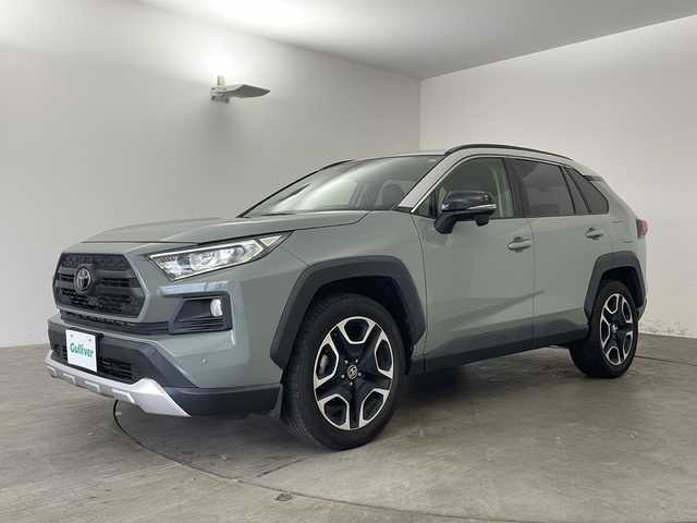 トヨタ ＲＡＶ４ アドベンチャー 兵庫県 2020(令2)年 5万km アッシュグレーメタリック/アーバンカーキ ・純正ディーラーSDナビ&Bluetoothオーディオ&TV&CD/DVD再生&SDミュージックサーバー/・バックカメラ/・ビルドインETC/・パワーバックドア/・寒冷地仕様/・運転席パワーシート/・合皮シート/・前席シートヒーター/・前席エアーシート/・ルーフレール/・置くだけ充電/・純正19インチアルミホイール/・トヨタセーフティセンス/・プリクラッシュセーフティ/・レーンディパーチャーアラート/・レーダークルーズコントロール/・前後コーナーセンサー/・オートライトオートマチックハイビーム/・LEDヘッドライト/・ダウンヒルアシストコントロール/・ステアリングヒーター/・カーテンエアバック/・フロントワイパーデアイサー/・デジタルインナーミラー/・オートブレーキホールド