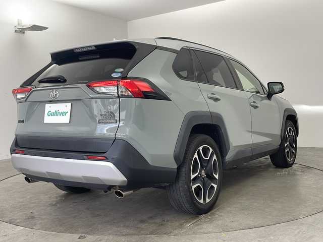 トヨタ ＲＡＶ４ アドベンチャー 兵庫県 2020(令2)年 5万km アッシュグレーメタリック/アーバンカーキ ・純正ディーラーSDナビ&Bluetoothオーディオ&TV&CD/DVD再生&SDミュージックサーバー/・バックカメラ/・ビルドインETC/・パワーバックドア/・寒冷地仕様/・運転席パワーシート/・合皮シート/・前席シートヒーター/・前席エアーシート/・ルーフレール/・置くだけ充電/・純正19インチアルミホイール/・トヨタセーフティセンス/・プリクラッシュセーフティ/・レーンディパーチャーアラート/・レーダークルーズコントロール/・前後コーナーセンサー/・オートライトオートマチックハイビーム/・LEDヘッドライト/・ダウンヒルアシストコントロール/・ステアリングヒーター/・カーテンエアバック/・フロントワイパーデアイサー/・デジタルインナーミラー/・オートブレーキホールド