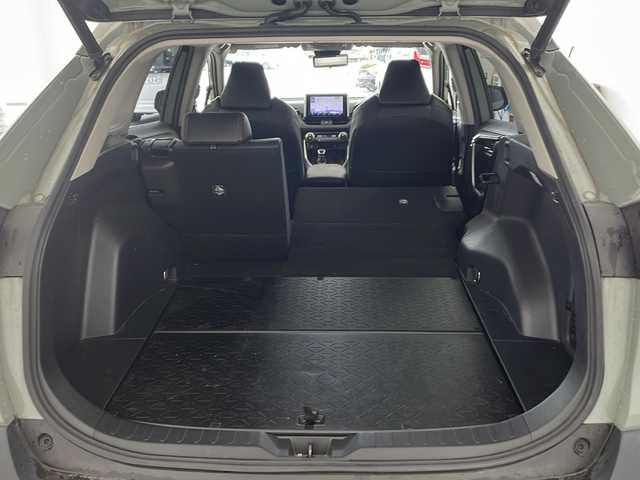 トヨタ ＲＡＶ４ アドベンチャー 兵庫県 2020(令2)年 5万km アッシュグレーメタリック/アーバンカーキ ・純正ディーラーSDナビ&Bluetoothオーディオ&TV&CD/DVD再生&SDミュージックサーバー/・バックカメラ/・ビルドインETC/・パワーバックドア/・寒冷地仕様/・運転席パワーシート/・合皮シート/・前席シートヒーター/・前席エアーシート/・ルーフレール/・置くだけ充電/・純正19インチアルミホイール/・トヨタセーフティセンス/・プリクラッシュセーフティ/・レーンディパーチャーアラート/・レーダークルーズコントロール/・前後コーナーセンサー/・オートライトオートマチックハイビーム/・LEDヘッドライト/・ダウンヒルアシストコントロール/・ステアリングヒーター/・カーテンエアバック/・フロントワイパーデアイサー/・デジタルインナーミラー/・オートブレーキホールド