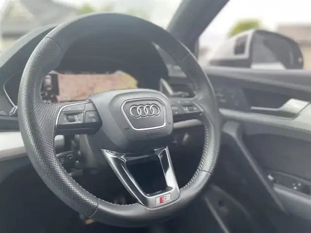 アウディ Ｑ５ 40TDIクワトロ スポーツ 栃木県 2019(平31)年 3.7万km グレイシアホワイトメタリック Slineパッケージ/・Slineバンパー/・ドアシルトリムSlineロゴ　/・Slineエクステリアロゴ/・スポーツサスペンション/・アルミホイール５ツインスポークスターデザイン８Ｊ×１９/・アルカンターラ／レザーSlineロゴ/・ヘッドライニングブラック/・マルチカラーアンビエントライティング/・デコラティブパネル　マットブラッシュトアルミニウム　/・Slineステアリングホイールエンブレム/・ステンレススチールフットペダル/アシスタンスパッケージ/・ＬＥＤヘッドライト　/・ＬＥＤリヤコンビネーションライト/　（ダイナミックターンインディケーター）/・アウディプレセンスリヤ/・アウディサイドアシスト/・バーチャルコックピット/マトリクスLEDヘッドライトパッケージ/・マトリクスＬＥＤヘッドライト/　（ダイナミックターンインディケーター）/・ヘッドライトウォッシャー/ーーー/フルセグTV/サラウンドビューカメラ/ETC/ハーフレザー /パワーシート /シートヒーター /パワーバックドア/パーキングエイド /ACC