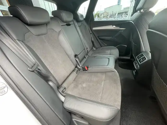 アウディ Ｑ５ 40TDIクワトロ スポーツ 栃木県 2019(平31)年 3.7万km グレイシアホワイトメタリック Slineパッケージ/・Slineバンパー/・ドアシルトリムSlineロゴ　/・Slineエクステリアロゴ/・スポーツサスペンション/・アルミホイール５ツインスポークスターデザイン８Ｊ×１９/・アルカンターラ／レザーSlineロゴ/・ヘッドライニングブラック/・マルチカラーアンビエントライティング/・デコラティブパネル　マットブラッシュトアルミニウム　/・Slineステアリングホイールエンブレム/・ステンレススチールフットペダル/アシスタンスパッケージ/・ＬＥＤヘッドライト　/・ＬＥＤリヤコンビネーションライト/　（ダイナミックターンインディケーター）/・アウディプレセンスリヤ/・アウディサイドアシスト/・バーチャルコックピット/マトリクスLEDヘッドライトパッケージ/・マトリクスＬＥＤヘッドライト/　（ダイナミックターンインディケーター）/・ヘッドライトウォッシャー/ーーー/フルセグTV/サラウンドビューカメラ/ETC/ハーフレザー /パワーシート /シートヒーター /パワーバックドア/パーキングエイド /ACC