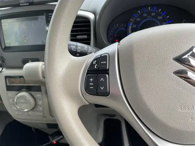 スズキ スペーシア T 宮崎県 2014(平26)年 6.4万km パールホワイト 純正ナビ/(AM.FM.Bluetooth.SD)/ワンセグTV/ポータブルナビ/バックカメラ/片側パワースライドドア/アイドリングストップ/レベライザー/パワーウィンドウ/電動格納ミラー/エアバック/スマートキー