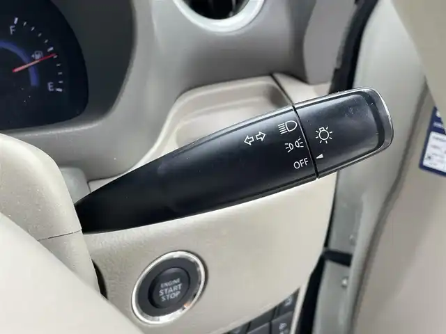 スズキ スペーシア T 宮崎県 2014(平26)年 6.4万km パールホワイト 純正ナビ/(AM.FM.Bluetooth.SD)/ワンセグTV/ポータブルナビ/バックカメラ/片側パワースライドドア/アイドリングストップ/レベライザー/パワーウィンドウ/電動格納ミラー/エアバック/スマートキー