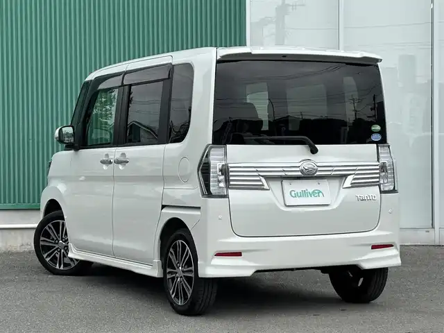 ダイハツ タント カスタムRS トップED LTD SAⅢ 福岡県 2018(平30)年 4万km パールホワイトⅢ 純正8型ナビ(BT/CD/DVD)/フルセグTV/パワースライドドア(両側)/パノラマモニター/ビルトインETC/コーナーセンサー/スマートアシスト3/・衝突回避支援ブレーキ機能/・衝突警報機能(対車両/歩行者)/・車線逸脱警報機能/・誤発進抑制制御機能/・先行車発進お知らせ機能/・オートハイビーム/ターボ/LEDヘッドランプ/本革巻きステアリング/ステアリングスイッチ/合皮/ファブリックコンビシート/運転席シートヒーター/純正15インチアルミホイール/スマートキー/プッシュボタンスタート/禁煙車