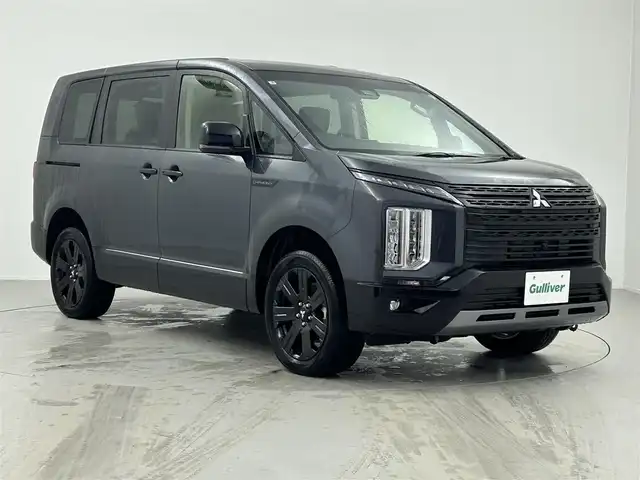 三菱 デリカＤ：５ シャモニー 宮城県 2025(令7)年 0.1千km グラファイトグレーメタリック/ブラックマイカ 4WD/オリジナルナビ取付パッケージ＋リアモニター取付パッケージ/アラウンドビューモニター　/両側パワースライドドア　/衝突被害軽減システム/追従クルーズコントロール　/レーンキープアシスト /センターデフロック/アイドリングストップ/LEDオートライト　/オートマチックハイビーム/ハーフレザーシート　/前席シートヒーター　/D席パワーシート　/電動リアゲート/BSM　/パドルシフト/ステアリングヒーター/レザーステアリングスイッチ/スマートキー/保証書/取扱説明書