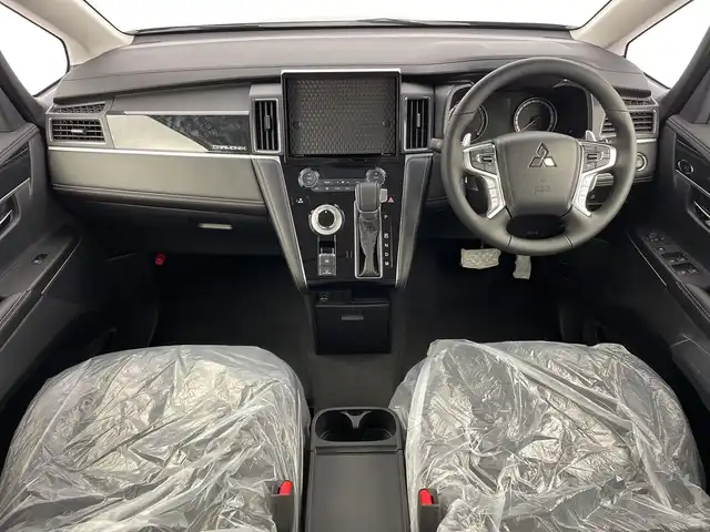 三菱 デリカＤ：５ シャモニー 新潟県 2025(令7)年 0.1千km グラファイトグレーメタリック/ブラックマイカ 4WD/オリジナルナビ取付パッケージ＋リアモニター取付パッケージ/アラウンドビューモニター　/両側パワースライドドア　/衝突被害軽減システム/追従クルーズコントロール　/レーンキープアシスト /センターデフロック/アイドリングストップ/LEDオートライト　/オートマチックハイビーム/ハーフレザーシート　/前席シートヒーター　/D席パワーシート　/電動リアゲート/BSM　/パドルシフト/ステアリングヒーター/レザーステアリングスイッチ/スマートキー/保証書/取扱説明書