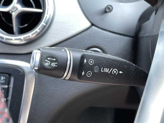 メルセデス・ベンツ ＣＬＡ１８０ Sブレイク　スポーツ 愛媛県 2017(平29)年 7.5万km ジュピターレッド レーダーセーフティパッケージ/・ブラインドスポットアシスト/・ディスタンスパイロット・ディストロニック/・レーンキーピングアシスト/ベーシックパッケージ/・メモリー付フルパワーシート（運転席）/・電動ランバーサポート（前席）/LEDヘッドライト/純正コマンドシステム/・Bluetooth AMFM CD DVD/・バックカメラ /ETC/アダプティブハイビームアシスト/シートヒーター(前席)/本革巻ステアリング/キーレスゴー