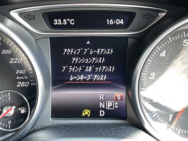 メルセデス・ベンツ ＣＬＡ１８０ Sブレイク　スポーツ 愛媛県 2017(平29)年 7.5万km ジュピターレッド レーダーセーフティパッケージ/・ブラインドスポットアシスト/・ディスタンスパイロット・ディストロニック/・レーンキーピングアシスト/ベーシックパッケージ/・メモリー付フルパワーシート（運転席）/・電動ランバーサポート（前席）/LEDヘッドライト/純正コマンドシステム/・Bluetooth AMFM CD DVD/・バックカメラ /ETC/アダプティブハイビームアシスト/シートヒーター(前席)/本革巻ステアリング/キーレスゴー