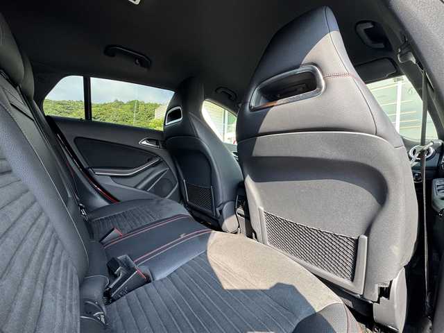 メルセデス・ベンツ ＣＬＡ１８０ Sブレイク　スポーツ 愛媛県 2017(平29)年 7.5万km ジュピターレッド レーダーセーフティパッケージ/・ブラインドスポットアシスト/・ディスタンスパイロット・ディストロニック/・レーンキーピングアシスト/ベーシックパッケージ/・メモリー付フルパワーシート（運転席）/・電動ランバーサポート（前席）/LEDヘッドライト/純正コマンドシステム/・Bluetooth AMFM CD DVD/・バックカメラ /ETC/アダプティブハイビームアシスト/シートヒーター(前席)/本革巻ステアリング/キーレスゴー
