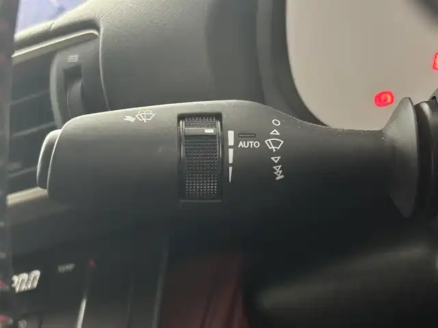 レクサス ＲＣ 300 Fスポーツ 埼玉県 2018(平30)年 6.4万km ラディアントレッドコントラストレイヤリング 三眼LED カーボンリアスポイラー 赤革シート 純正ナビ バックカメラ シートヒーター ベンチレーション ステアリングヒーター メモリー付パワーシート クリアランスソナー レーダークルーズコントロール