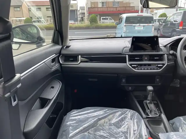 ホンダ ＷＲ－Ｖ X 三重県 2025(令7)年 0.1万km未満 プラチナホワイトパール 未使用車/車検R10年6月22日/走行距離21km/♪ホンダセンシング/・衝突軽減ブレーキ(CMBS)/・踏み間違い衝突軽減システム/・路外逸脱抑制機能/・歩行者事故低減ステアリング/・先行車発進お知らせ機能/・アダプティブクルーズコントロール(ACC)/・車線維持支援システム(LKAS)/♪スマートキー×2/♪プッシュスタート/♪LEDヘッドライト/♪オートライト/♪オートハイビーム/♪ヘッドライトレベライザー/♪ステアリングスイッチ/♪パドルシフト/♪電格ミラー/♪充電用USBポート×2