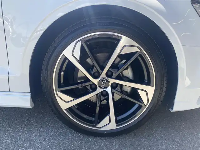 アウディ Ａ３ セダン 30TFSI スポーツ 福岡県 2019(令1)年 3.9万km パール ・アダプティブクルーズコントロール/・純正HDDナビ/USB/Bluetooth/CD/DVD/AUX/・バックカメラ/・ハーフレザーシート/シートヒーター/・社外ドライブレコーダー/・フルセグ/・ETC/・純正18AW/・プッシュスタート/・アイドリングストップ/・スマートキー/・スペアキー/・パワーシート/・レーンキープアシスト/・オートライト/・LEDライト/・保証書/・取扱説明書