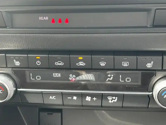 マツダ ＣＸ－５ XD プロアクティブ 大阪府 2022(令4)年 1.8万km スノーフレイクホワイトパールマイカ 純正10.25インチナビ　/ＥＴＣ　/全方位モニター　/ＬＥＤヘッドランプ　/シートヒーター　/パワーシート　/純正１７インチアルミホイール　/ステアリングヒーター　/クルーズコントロール　/パワーバックドア　/ヘッドアップディスプレイ/ブラインドスポットモニター