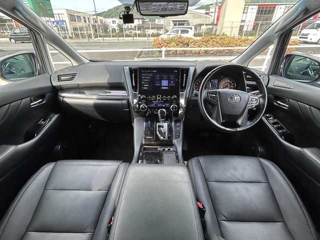 トヨタ アルファード S Cパッケージ 福岡県 2020(令2)年 5.7万km ホワイトパールクリスタルシャイン モデリスタエアロツインムーンルーフ純正ナビゲーション（CD/DVD/フルセグ/BT)純正フリップダウンモニターアラウンドビューモニター両側パワースライドドアトヨタセーフティセンスレーンキープアシストオートマチックハイビームJBLプレミアムサウンドデジタルインナーミラー前後ドライブレコーダー前席シートヒーター前席パワーシートハンドルヒーターパワーバックドアLEDヘッドライト/オートライト純正AWETC