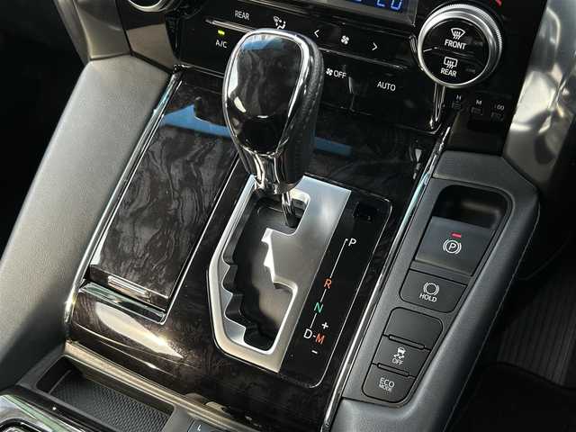トヨタ アルファード S Cパッケージ 福岡県 2020(令2)年 5.7万km ホワイトパールクリスタルシャイン モデリスタエアロツインムーンルーフ純正ナビゲーション（CD/DVD/フルセグ/BT)純正フリップダウンモニターアラウンドビューモニター両側パワースライドドアトヨタセーフティセンスレーンキープアシストオートマチックハイビームJBLプレミアムサウンドデジタルインナーミラー前後ドライブレコーダー前席シートヒーター前席パワーシートハンドルヒーターパワーバックドアLEDヘッドライト/オートライト純正AWETC
