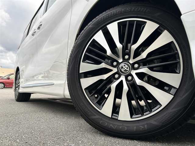 トヨタ アルファード S Cパッケージ 福岡県 2020(令2)年 5.7万km ホワイトパールクリスタルシャイン モデリスタエアロツインムーンルーフ純正ナビゲーション（CD/DVD/フルセグ/BT)純正フリップダウンモニターアラウンドビューモニター両側パワースライドドアトヨタセーフティセンスレーンキープアシストオートマチックハイビームJBLプレミアムサウンドデジタルインナーミラー前後ドライブレコーダー前席シートヒーター前席パワーシートハンドルヒーターパワーバックドアLEDヘッドライト/オートライト純正AWETC