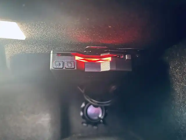 アルファロメオ ジュリア ヴェローチェ 大阪府 2019(令1)年 3.3万km 白 ACC/純正ディスプレイオーディオ/applecarplay/バックカメラ/純正18インチAW/HIDヘッドライト/ブラインドスポット/ハーマンカードン/赤革/パワーシート/Dシートメモリ/シートヒーター/ステアリングヒーター/パドルシフト/クリアランスソナー/ETC/ドラレコ