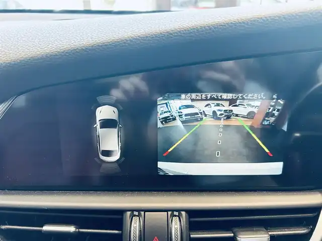 アルファロメオ ジュリア ヴェローチェ 大阪府 2019(令1)年 3.3万km 白 ACC/純正ディスプレイオーディオ/applecarplay/バックカメラ/純正18インチAW/HIDヘッドライト/ブラインドスポット/ハーマンカードン/赤革/パワーシート/Dシートメモリ/シートヒーター/ステアリングヒーター/パドルシフト/クリアランスソナー/ETC/ドラレコ