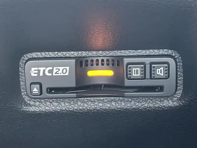 ホンダ シビック ハッチバック 熊本県 2020(令2)年 5.2万km クリスタルブラックパール ワンオーナー/ホンダセンシング/プッシュスタート/純正ナビ/（CD・DVD・フルセグTV・BTオーディオ・SD）/バックカメラ/ビルトインETC/純正前後ドライブレコーダー/純正18インチAW/レーダークルーズ/ハーフレザーシート/前席シートヒーター/LEDヘッドライト/オートライト/フォグライト/横滑り防止装置/ウィンカーミラー/純正フロアマット/純正ドアバイザー/新車保証書/取扱説明書