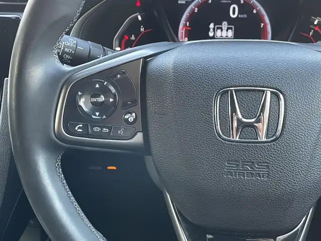 ホンダ シビック ハッチバック 熊本県 2020(令2)年 5.2万km クリスタルブラックパール ワンオーナー/ホンダセンシング/プッシュスタート/純正ナビ/（CD・DVD・フルセグTV・BTオーディオ・SD）/バックカメラ/ビルトインETC/純正前後ドライブレコーダー/純正18インチAW/レーダークルーズ/ハーフレザーシート/前席シートヒーター/LEDヘッドライト/オートライト/フォグライト/横滑り防止装置/ウィンカーミラー/純正フロアマット/純正ドアバイザー/新車保証書/取扱説明書