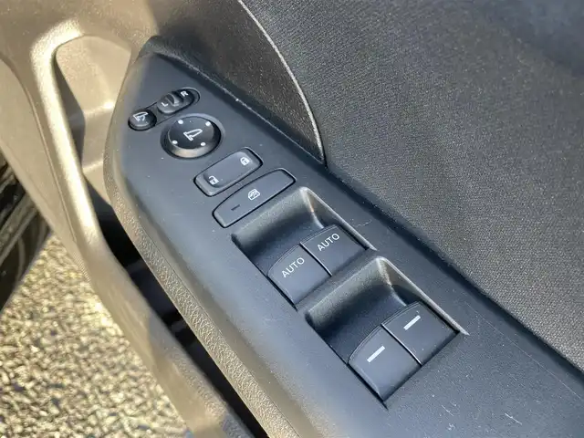 ホンダ シビック ハッチバック 熊本県 2020(令2)年 5.2万km クリスタルブラックパール ワンオーナー/ホンダセンシング/プッシュスタート/純正ナビ/（CD・DVD・フルセグTV・BTオーディオ・SD）/バックカメラ/ビルトインETC/純正前後ドライブレコーダー/純正18インチAW/レーダークルーズ/ハーフレザーシート/前席シートヒーター/LEDヘッドライト/オートライト/フォグライト/横滑り防止装置/ウィンカーミラー/純正フロアマット/純正ドアバイザー/新車保証書/取扱説明書