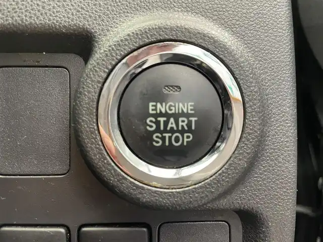 トヨタ パッソ モーダ　S 鹿児島県 2016(平28)年 8.1万km ブラックマイカメタリック ナビ/(ワンセグTV/Bluetooth/DVD/CD)/バックカメラ/衝突軽減ブレーキ/横滑り防止/レーンアシスト/ベンチシート/ETC/LEDヘッドライト/純正フロアマット/電動格納ミラー/アイドリングストップ/プッシュスタート/スマートキー