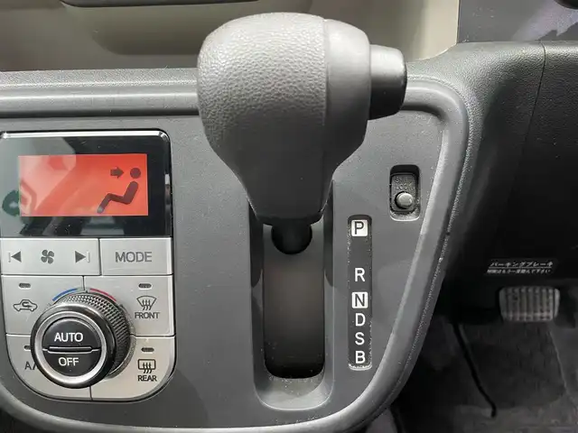 トヨタ パッソ モーダ　S 鹿児島県 2016(平28)年 8.1万km ブラックマイカメタリック ナビ/(ワンセグTV/Bluetooth/DVD/CD)/バックカメラ/衝突軽減ブレーキ/横滑り防止/レーンアシスト/ベンチシート/ETC/LEDヘッドライト/純正フロアマット/電動格納ミラー/アイドリングストップ/プッシュスタート/スマートキー