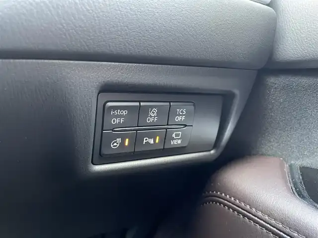 マツダ ＣＸ－８ XD プロアクティブ 埼玉県 2018(平30)年 3.7万km スノーフレイクホワイトパールマイカ /ワンオーナー//純正メモリナビ//フルセグTV//サイド&バックカメラ//CD/DVD/Bluetooth//アダプティブクルーズコントロール//運転席パワーシート//前2席シートヒーター//ETC2.0//スマートキーx2//LEDヘッドライト//ステアリングヒーター//衝突軽減ブレーキ//車線逸脱警報//ブラインドスポットモニタ//ヘッドアップディスプレイ//W.サイド.カーテンエアバッグ//ABS//横滑り防止装置//クリアランスソナー//i-stop//オートライト//プライバシーガラス//純正19インチAW//新車時保証書//取扱説明書//ナビ取説