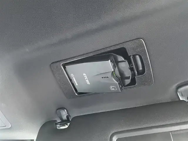 マツダ ＣＸ－８ XD プロアクティブ 埼玉県 2018(平30)年 3.7万km スノーフレイクホワイトパールマイカ /ワンオーナー//純正メモリナビ//フルセグTV//サイド&バックカメラ//CD/DVD/Bluetooth//アダプティブクルーズコントロール//運転席パワーシート//前2席シートヒーター//ETC2.0//スマートキーx2//LEDヘッドライト//ステアリングヒーター//衝突軽減ブレーキ//車線逸脱警報//ブラインドスポットモニタ//ヘッドアップディスプレイ//W.サイド.カーテンエアバッグ//ABS//横滑り防止装置//クリアランスソナー//i-stop//オートライト//プライバシーガラス//純正19インチAW//新車時保証書//取扱説明書//ナビ取説