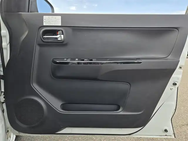 スズキ アルト ワークス 鹿児島県 2017(平29)年 4.2万km パールホワイト ＨＫＳ車高調（ＭＡＸ　ＩＶ　ＧＴ）　/前後ドライブレコーダー　/ＲＥＣＡＲＯシート　/純正ＳＤナビ（ＣＮ－ＲＸ０１ＷＤ）　/Ｂｌｕｅｔｏｏｔｈオーディオ　/フルセグテレビ　/パドルシフト　/ＭＴモード付きＡＴ/プッシュスタート/スマートキー/レーンキープアシスト/横滑り防止装置/純正アルミホイール(15インチ)