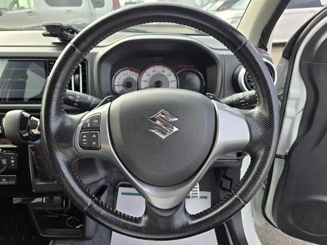 スズキ アルト ワークス 鹿児島県 2017(平29)年 4.2万km パールホワイト ＨＫＳ車高調（ＭＡＸ　ＩＶ　ＧＴ）　/前後ドライブレコーダー　/ＲＥＣＡＲＯシート　/純正ＳＤナビ（ＣＮ－ＲＸ０１ＷＤ）　/Ｂｌｕｅｔｏｏｔｈオーディオ　/フルセグテレビ　/パドルシフト　/ＭＴモード付きＡＴ/プッシュスタート/スマートキー/レーンキープアシスト/横滑り防止装置/純正アルミホイール(15インチ)