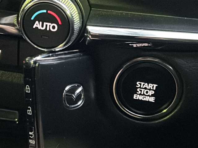 マツダ ＣＸ－３０ XD プロアクティブツーリングセレクション 京都府 2023(令5)年 8.9万km プラチナクォーツメタリック ワンオーナー/純正メーカーオプションナビ/・フルセグTV/BT Audio/CD/DVD/バック/サイド/フロントカメラ/360°ビューモニター/レーダークルーズコントロール/ETC/衝突軽減装置/車線逸脱防止装置/コーナーセンサー/アイドリングストップ/オフロードトラクションアシスト/パワーバックドア/メモリーパワーシート/シートヒーター/ステアリングヒーター/ステアリングスイッチ/パドルシフト/電動パーキングブレーキ/プッシュスタート/純正フロアマット/保証書＆取説/スマートキースペア