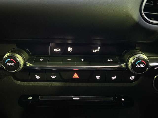 マツダ ＣＸ－３０ XD プロアクティブツーリングセレクション 京都府 2023(令5)年 8.9万km プラチナクォーツメタリック ワンオーナー/純正メーカーオプションナビ/・フルセグTV/BT Audio/CD/DVD/バック/サイド/フロントカメラ/360°ビューモニター/レーダークルーズコントロール/ETC/衝突軽減装置/車線逸脱防止装置/コーナーセンサー/アイドリングストップ/オフロードトラクションアシスト/パワーバックドア/メモリーパワーシート/シートヒーター/ステアリングヒーター/ステアリングスイッチ/パドルシフト/電動パーキングブレーキ/プッシュスタート/純正フロアマット/保証書＆取説/スマートキースペア