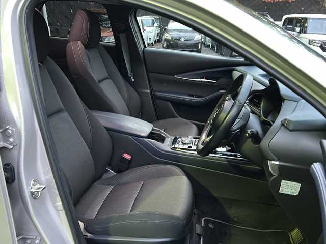 マツダ ＣＸ－３０ XD プロアクティブツーリングセレクション 京都府 2023(令5)年 8.9万km プラチナクォーツメタリック ワンオーナー/純正メーカーオプションナビ/・フルセグTV/BT Audio/CD/DVD/バック/サイド/フロントカメラ/360°ビューモニター/レーダークルーズコントロール/ETC/衝突軽減装置/車線逸脱防止装置/コーナーセンサー/アイドリングストップ/オフロードトラクションアシスト/パワーバックドア/メモリーパワーシート/シートヒーター/ステアリングヒーター/ステアリングスイッチ/パドルシフト/電動パーキングブレーキ/プッシュスタート/純正フロアマット/保証書＆取説/スマートキースペア