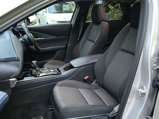 マツダ ＣＸ－３０ XD プロアクティブツーリングセレクション 京都府 2023(令5)年 8.9万km プラチナクォーツメタリック ワンオーナー/純正メーカーオプションナビ/・フルセグTV/BT Audio/CD/DVD/バック/サイド/フロントカメラ/360°ビューモニター/レーダークルーズコントロール/ETC/衝突軽減装置/車線逸脱防止装置/コーナーセンサー/アイドリングストップ/オフロードトラクションアシスト/パワーバックドア/メモリーパワーシート/シートヒーター/ステアリングヒーター/ステアリングスイッチ/パドルシフト/電動パーキングブレーキ/プッシュスタート/純正フロアマット/保証書＆取説/スマートキースペア