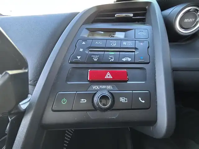 ホンダ Ｓ６６０ α 愛知県 2015(平27)年 7.3万km カーニバルイエローⅡ 純正ディスプレイ/・FM/・AM/・HDMI/・USB/・Bluetooth/主要装備/・バックカメラ/・CTBA（シティブレーキアクティブシステム）/・クルーズコントロール/・ステアリングリモコン/・ドライブレコーダー前/・純正フロアマット/・純正アルミホイール（前15・後16）/・LEDヘッドライト/・オートライト/・ハーフレザー/・ETC/・スペアキー/・スマートキー