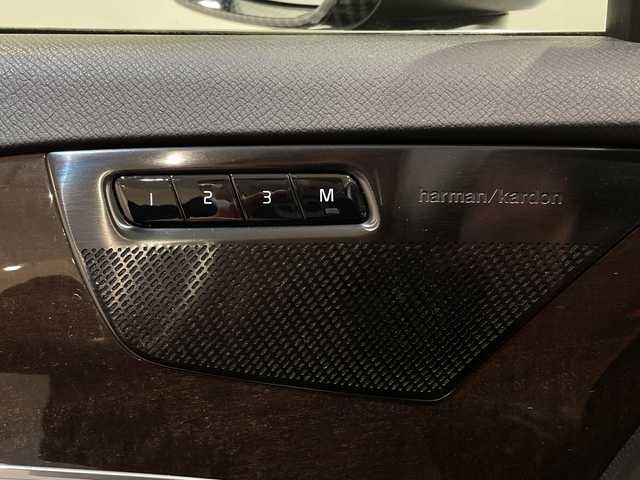 ボルボ ＸＣ９０ T5 AWD ノルディックED 新潟県 2018(平30)年 3.1万km クリスタルホワイトP 特別装備/150台限定/ヘッドアップ・ディスプレイ /リア2列目・シートヒーター/harman/kardonプレミアムサウンド・オーディオシステム/ダークフレームバーチ・ウッド・パネル /チルトアップ機構付電動パノラマ・ガラス・サンルーフ/標準装備/純正ホイール（ブラックペイント）/全車速追従機能付ACC（アダプティブ・クルーズ・コントロール/３６０度カメラ/メモリー付パワーシート（D/N）/シートヒーター（D/N）/LEDヘッドライト/オートライト/BLIS（ブラインドスポット・インフォメーション・システム）/LCMA（レーン・チェンジ・マージ・エイド）/CTA（クロス・トラフィック・アラート）/LKA（レーン・キーピング・エイド）/RSI（ロード・サイン・インフォメーション）/DAC（ドライバー・アラート・コントロール）/パイロットアシスト/パーク・アシスト・パイロット（縦列・並列駐車支援システム）/純正HDDナビゲーション/・Bluetooth/TV/FM/AM/純正フロアマット/ルーフレール/パワーテールゲート/ フル・アクティブ・ハイビーム（LEDヘッドライト）