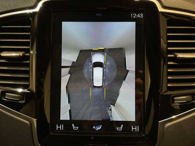 ボルボ ＸＣ９０ T5 AWD ノルディックED 新潟県 2018(平30)年 3.1万km クリスタルホワイトP 特別装備/150台限定/ヘッドアップ・ディスプレイ /リア2列目・シートヒーター/harman/kardonプレミアムサウンド・オーディオシステム/ダークフレームバーチ・ウッド・パネル /チルトアップ機構付電動パノラマ・ガラス・サンルーフ/標準装備/純正ホイール（ブラックペイント）/全車速追従機能付ACC（アダプティブ・クルーズ・コントロール/３６０度カメラ/メモリー付パワーシート（D/N）/シートヒーター（D/N）/LEDヘッドライト/オートライト/BLIS（ブラインドスポット・インフォメーション・システム）/LCMA（レーン・チェンジ・マージ・エイド）/CTA（クロス・トラフィック・アラート）/LKA（レーン・キーピング・エイド）/RSI（ロード・サイン・インフォメーション）/DAC（ドライバー・アラート・コントロール）/パイロットアシスト/パーク・アシスト・パイロット（縦列・並列駐車支援システム）/純正HDDナビゲーション/・Bluetooth/TV/FM/AM/純正フロアマット/ルーフレール/パワーテールゲート/ フル・アクティブ・ハイビーム（LEDヘッドライト）