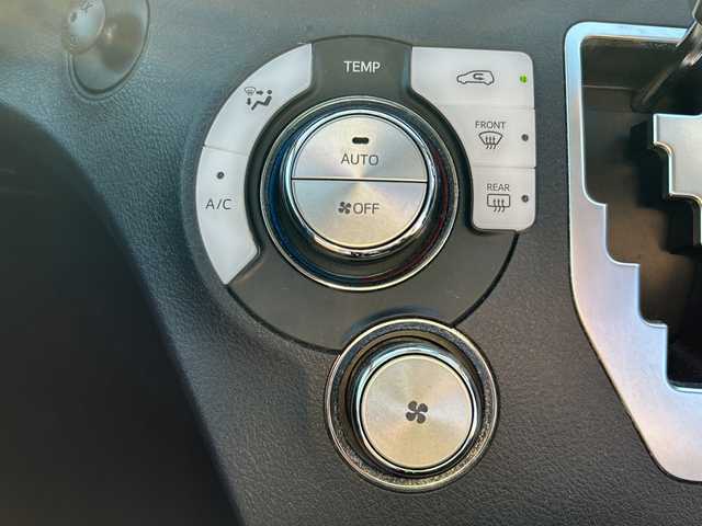 トヨタ シエンタ ハイブリッド G クエロ 茨城県 2020(令2)年 5.3万km ヴィンテージブラウンパールクリスタルシャイン 純正7インチメモリナビ【NSZT-W68T】/(地デジTV・CD・DVD・BT・ラジオ再生)/両側パワースライドドア/クルーズコントロール/プリクラッシュセーフティ/コーナーセンサー/ハーフレザーシート/シートヒーター/ステアリングヒーター/アラウンドビューモニター/ドライブレコーダー/ETC/オートライト/LEDヘッドライト/純正15inアルミホイール/純正フロアマット/スマートキー/取扱説明書/保証書