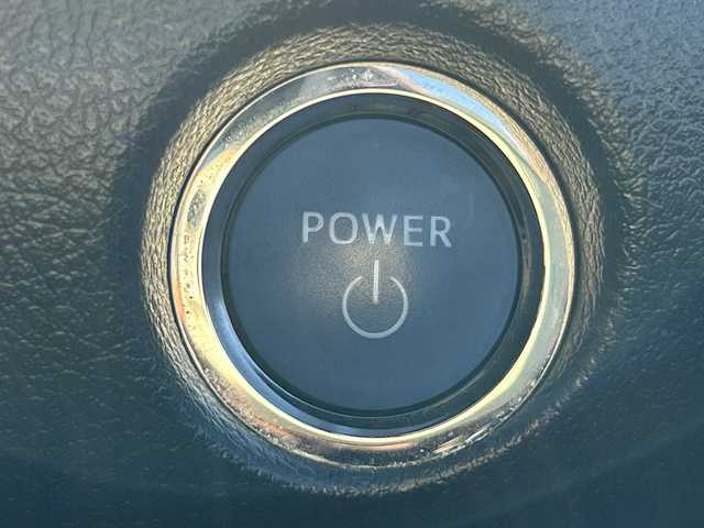 トヨタ シエンタ ハイブリッド G クエロ 茨城県 2020(令2)年 5.3万km ヴィンテージブラウンパールクリスタルシャイン 純正7インチメモリナビ【NSZT-W68T】/(地デジTV・CD・DVD・BT・ラジオ再生)/両側パワースライドドア/クルーズコントロール/プリクラッシュセーフティ/コーナーセンサー/ハーフレザーシート/シートヒーター/ステアリングヒーター/アラウンドビューモニター/ドライブレコーダー/ETC/オートライト/LEDヘッドライト/純正15inアルミホイール/純正フロアマット/スマートキー/取扱説明書/保証書