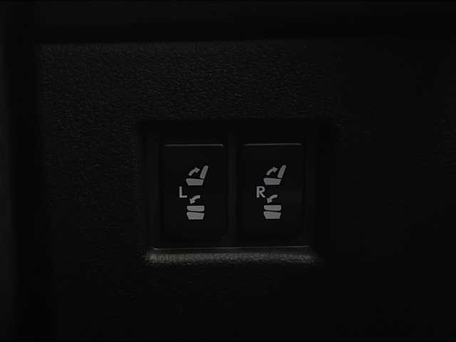 レクサス ＮＸ 300h バージョンL 宮城県 2020(令2)年 4.5万km ソニッククォーツ Lexus Safety System+/・プリクラッシュセーフティ/・レーンディパーチャーアラート/・オートハイビーム/・レーダークルーズコントロール/・ブラインドスポットモニター/パワーバックドア/ムーンルーフ/モデリスタエアロ/ブラックレザーシート/前席パワーシート/エアシート/各席シートヒーター/リア電動リクライニングシート/ワイヤレス充電/純正メモリーナビ/地デジTV/【DVD/CD再生機能　Bluetooth接続】/パノラミックビューモニター/ドライブレコーダー（前後撮影）【ZDR-026】/ETC（2.0）/3眼LEDヘッドライト/ウインカーミラー/革巻きステアリング/ステアリングヒーター/ステアリングスイッチ/純正18インチアルミホイル/サイド/カーテンエアバッグ/スマートキー