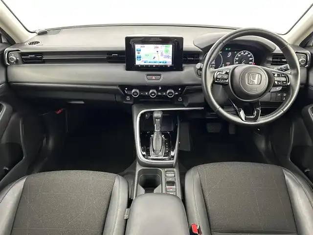 ホンダ ヴェゼル ハイブリッド e:HEV Z 福岡県 2023(令5)年 5.5万km プラチナホワイトパール 社外ナビ（ＢＴ）　/バックカメラ　/ＥＴＣ　/ＡＣＣ　/コーナーセンサー　/衝突軽減ブレーキ　/レーンキープ　/アクセル踏み間違い防止　/ＢＳＭ　/パドルシフト　/パワーリアゲート　/ハーフレザー　/シートヒーター　/ＬＥＤ