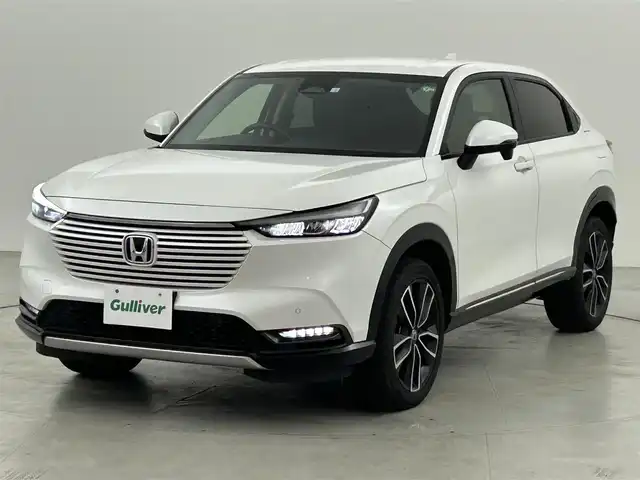 ホンダ ヴェゼル ハイブリッド e:HEV Z 福岡県 2023(令5)年 5.5万km プラチナホワイトパール 社外ナビ（ＢＴ）　/バックカメラ　/ＥＴＣ　/ＡＣＣ　/コーナーセンサー　/衝突軽減ブレーキ　/レーンキープ　/アクセル踏み間違い防止　/ＢＳＭ　/パドルシフト　/パワーリアゲート　/ハーフレザー　/シートヒーター　/ＬＥＤ
